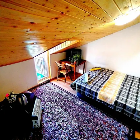 Хостел Central Suites